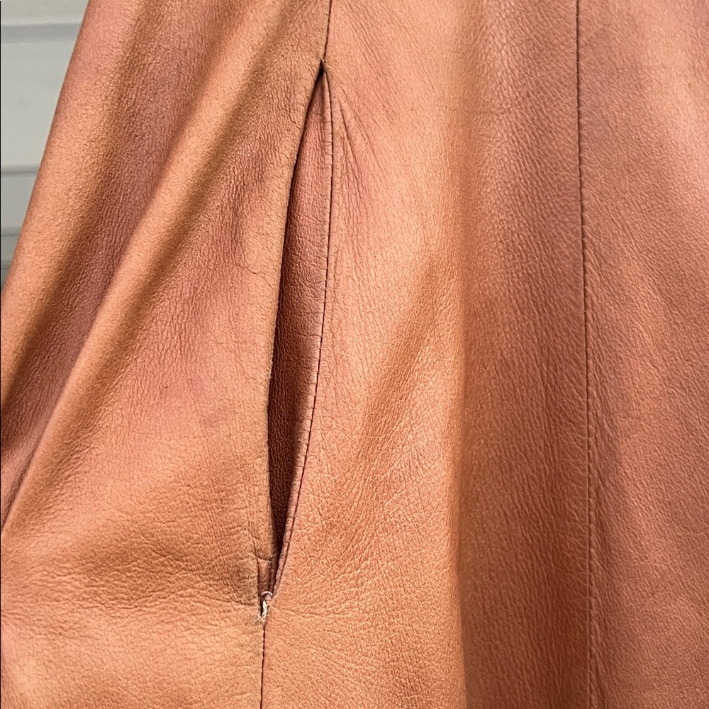 Gorgeous Vintage La Pelle Italian flowy leather skirt - Picture 10 of 12